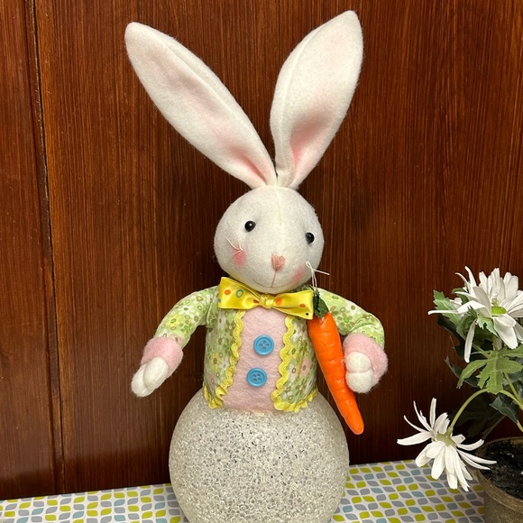 Home interiors Easter lighted Bunny - Picture 7 of 11